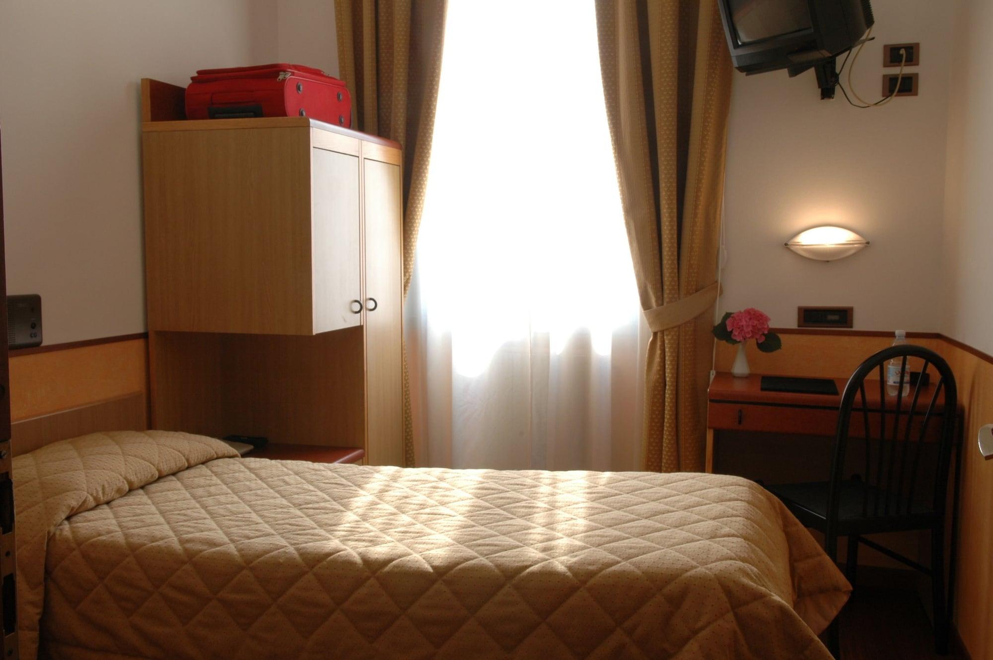 Hotel Aspromonte Milan Exterior photo